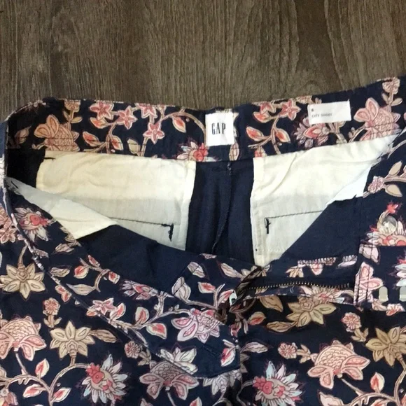 GAP city shorts size 8 - Picture 8 of 10